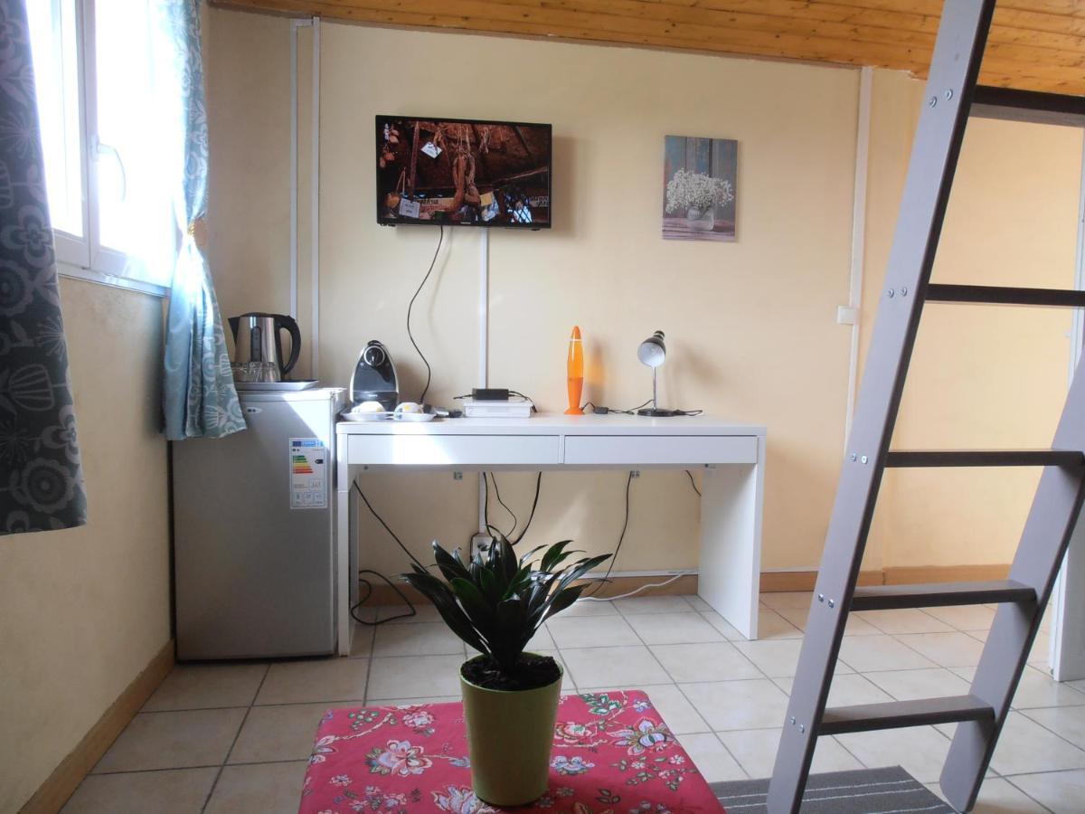 Petite Chambre Particuliere La Force  Bagian luar foto